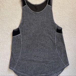 Lululemon Sculpt Tank Top in Black and White